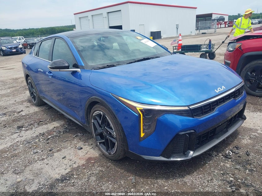 2025 Kia K4 VIN 3KPFW4DE2SE072480 IAAI salvage auction — HAIL, Salvage Title, sold $7,800 on 2026-07-28 (photo 1)