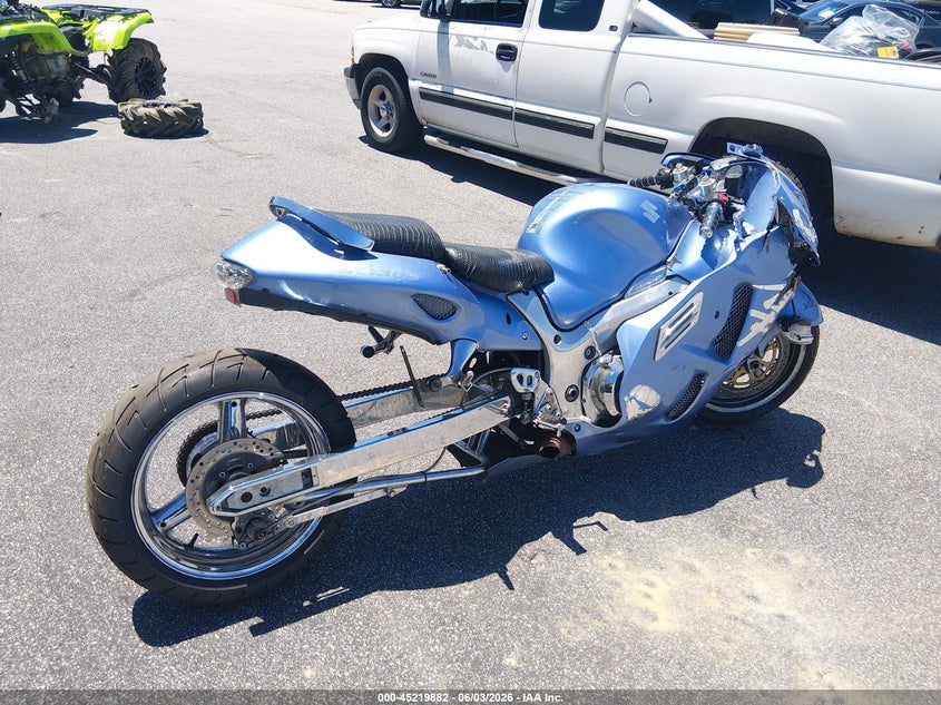 2000 Suzuki Gsx VIN JS1GW71A6Y2107173 IAAI salvage auction — FRONT END, Salvage (South Carolina), sold $2,000 on 2026-07-08 (photo 4)