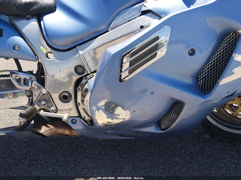 2000 Suzuki Gsx VIN JS1GW71A6Y2107173 IAAI salvage auction — FRONT END, Salvage (South Carolina), sold $2,000 on 2026-07-08 (photo 8)