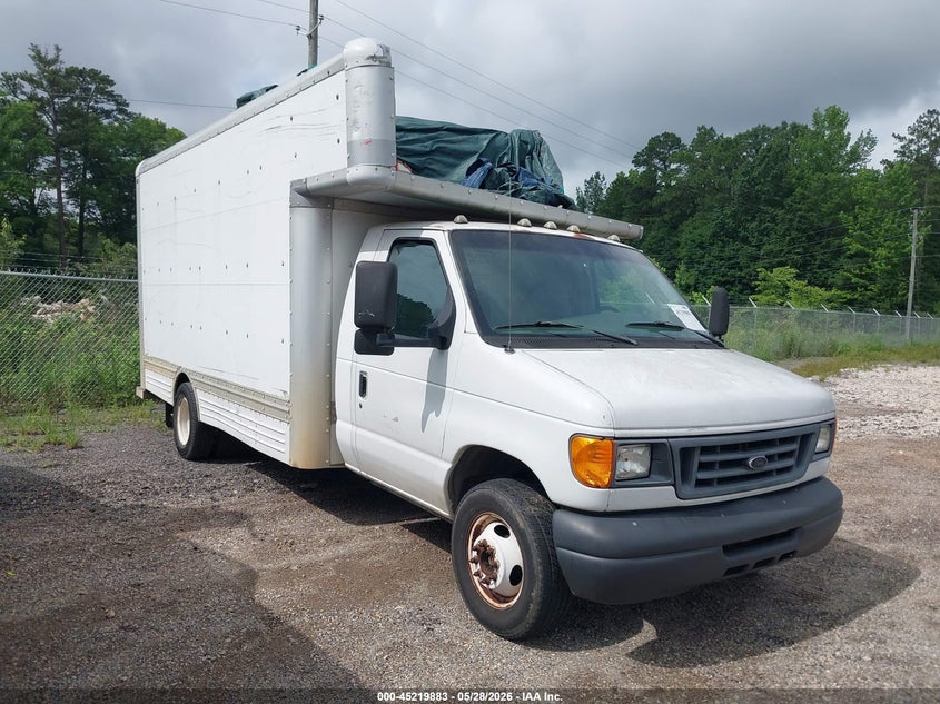 2006 Ford E-450 VIN 1FDXE45S26HA40975 IAAI salvage auction — ROOF, Salvage (Alabama), sold $650 on 2026-07-08 (photo 1)