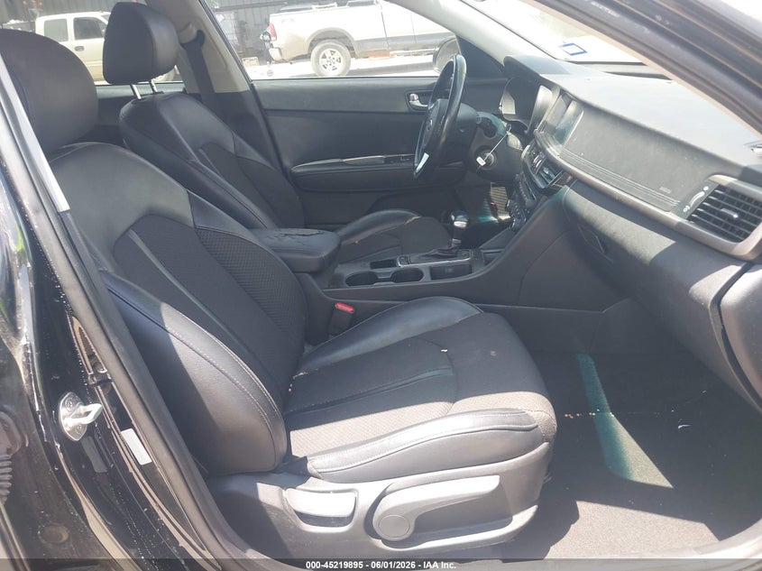 2018 Kia Optima VIN 5XXGT4L33JG233521 IAAI salvage auction — RIGHT FRONT, Salvage Title, sold $1,400 on 2026-07-14 (photo 5)