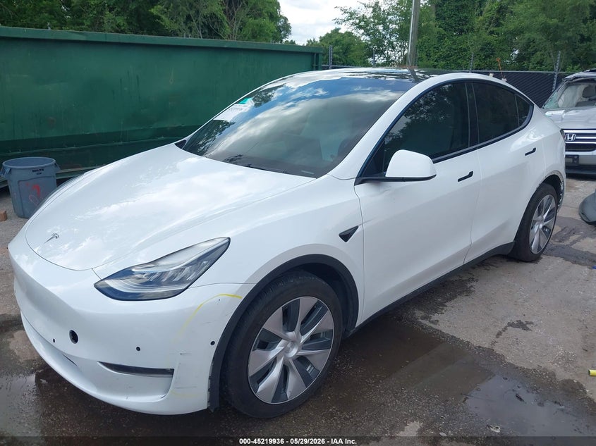 2021 Tesla Model y VIN 5YJYGDEE9MF304896 IAAI salvage auction — REAR END, Salvage Title, sold $10,450 on 2026-07-30 (photo 2)