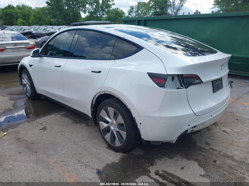 2021 Tesla Model y VIN 5YJYGDEE9MF304896 IAAI salvage auction — REAR END, Salvage Title, sold $10,450 on 2026-07-30 (photo 3)