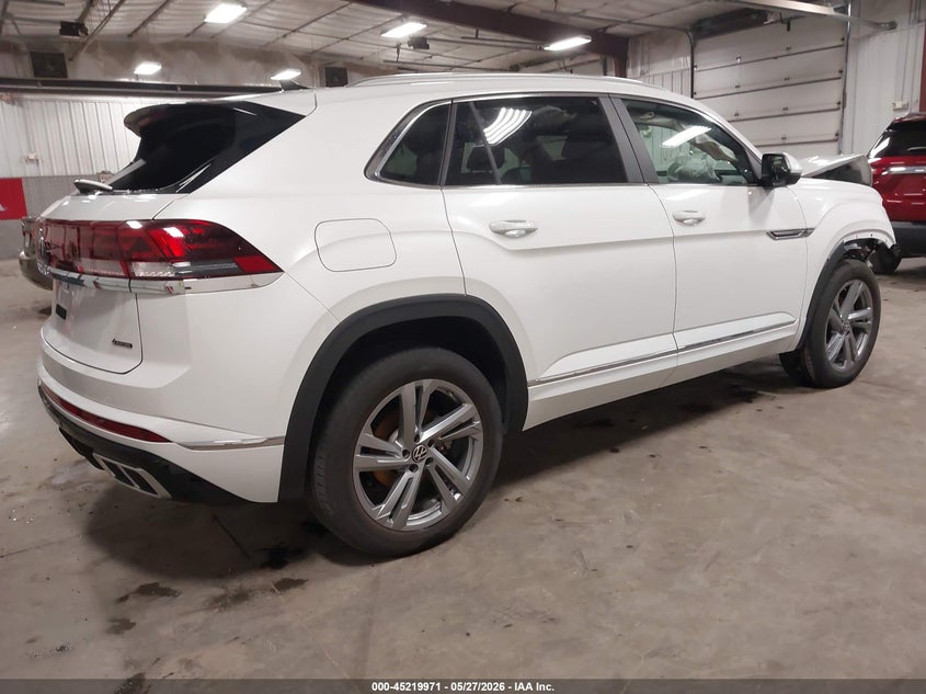 2024 Volkswagen Atlas cross sport VIN 1V2AE2CA6RC264629 IAAI salvage auction — FRONT END, Salvage Title, sold $4,250 on 2026-07-28 (photo 4)