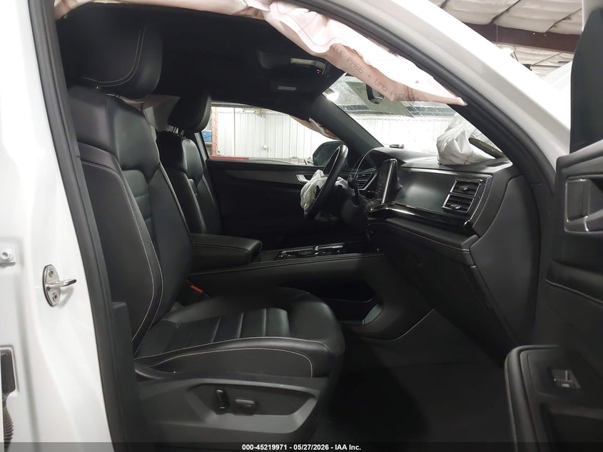 2024 Volkswagen Atlas cross sport VIN 1V2AE2CA6RC264629 IAAI salvage auction — FRONT END, Salvage Title, sold $4,250 on 2026-07-28 (photo 5)
