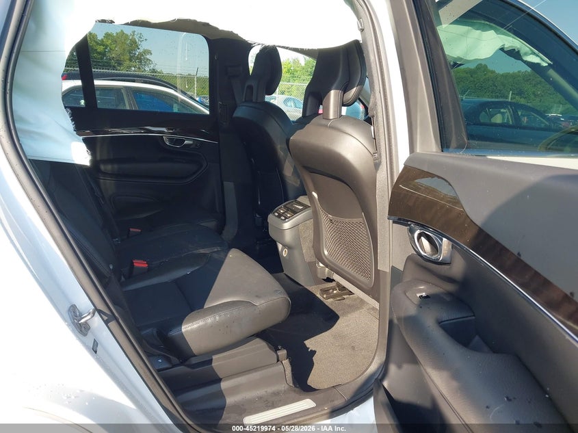 2018 Volvo Xc90 VIN YV4102CK6J1338704 IAAI salvage auction — RIGHT SIDE, Salvage Title, sold $10,025 on 2026-07-13 (photo 8)