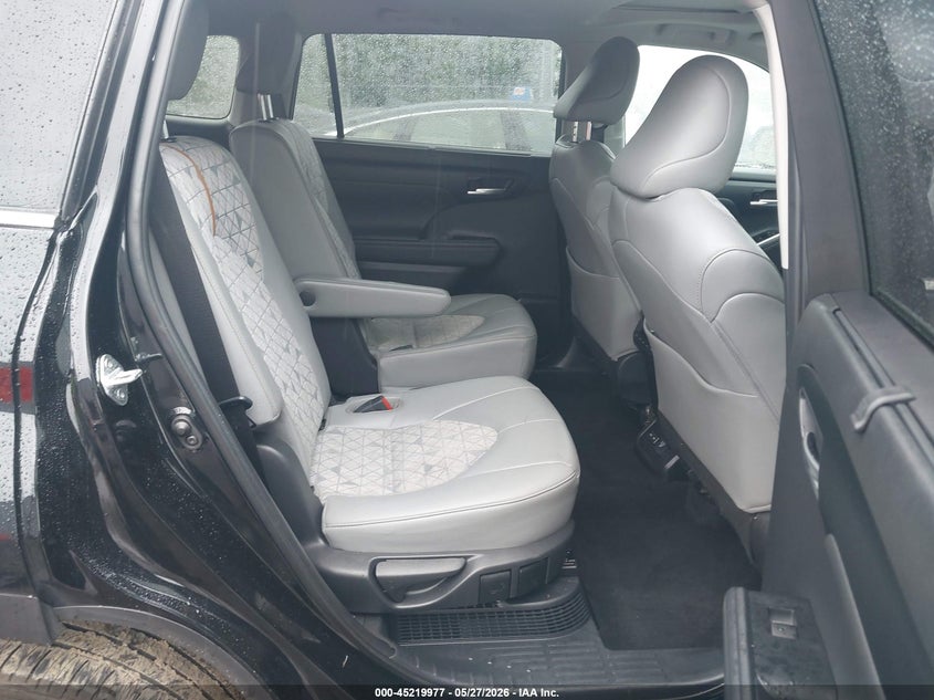 2023 Toyota Highlander VIN 5TDABRCHXPS599713 IAAI salvage auction — FRONT END, Salvage Title, sold $16,400 on 2026-07-10 (photo 8)