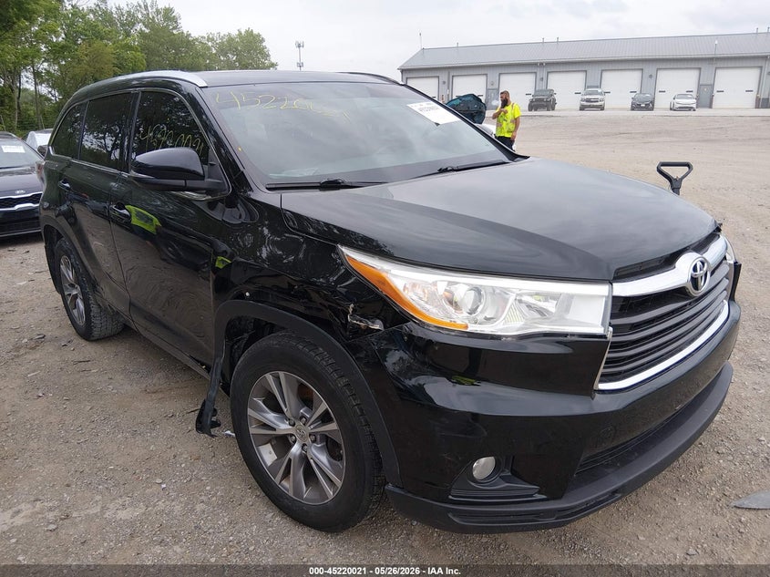 2014 Toyota Highlander VIN 5TDJKRFH8ES021036 IAAI salvage auction — FRONT END, Salvage Title, sold $7,400 on 2026-07-08 (photo 6)