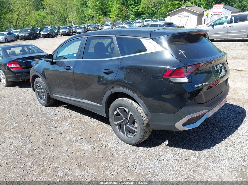 2023 Kia Sportage VIN KNDPUCAGXP7041334 IAAI salvage auction — RIGHT FRONT, Salvage Title, sold $8,400 on 2026-07-21 (photo 3)