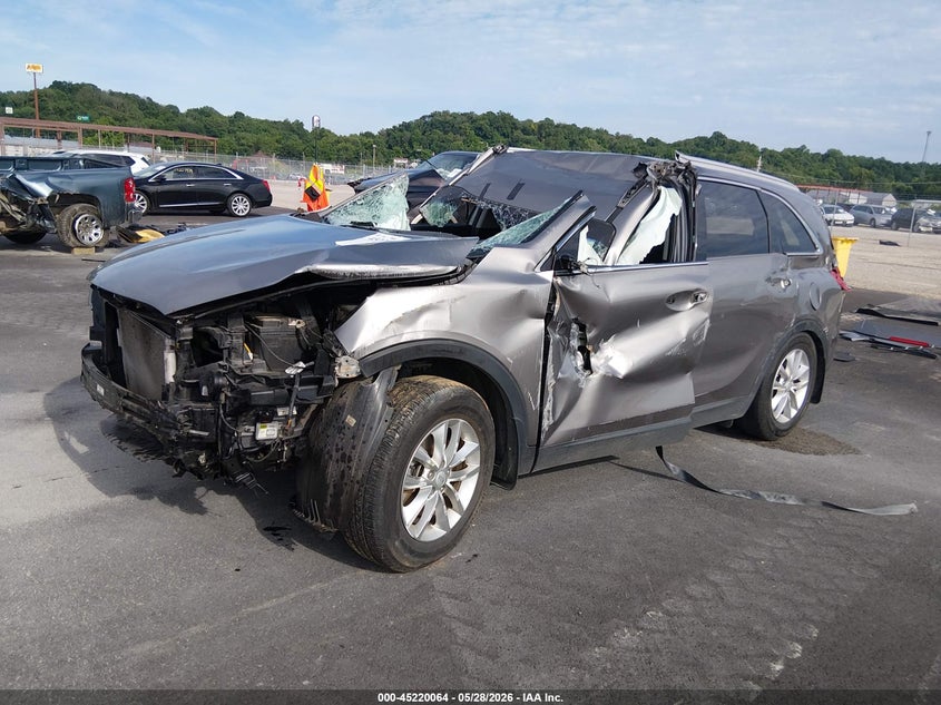 2017 Kia Sorento VIN 5XYPG4A31HG270967 IAAI salvage auction — ROLLOVER, Salvage Title, sold $650 on 2026-07-14 (photo 2)