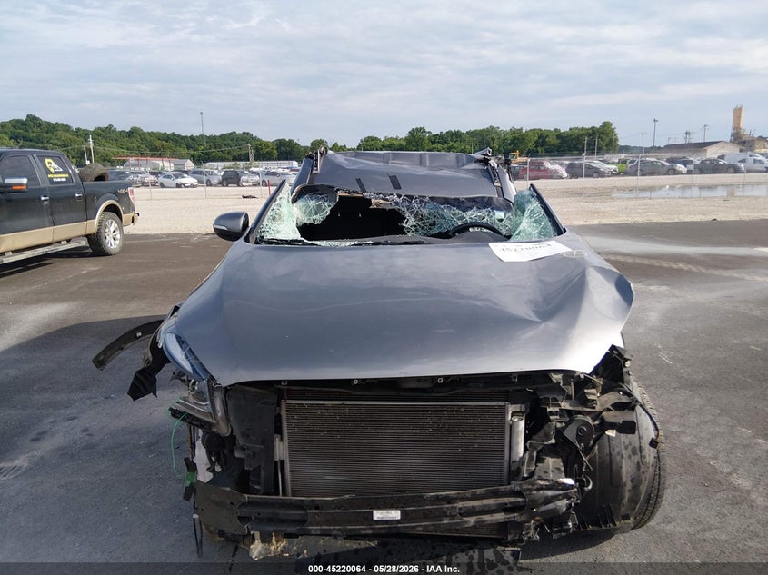 2017 Kia Sorento VIN 5XYPG4A31HG270967 IAAI salvage auction — ROLLOVER, Salvage Title, sold $650 on 2026-07-14 (photo 6)
