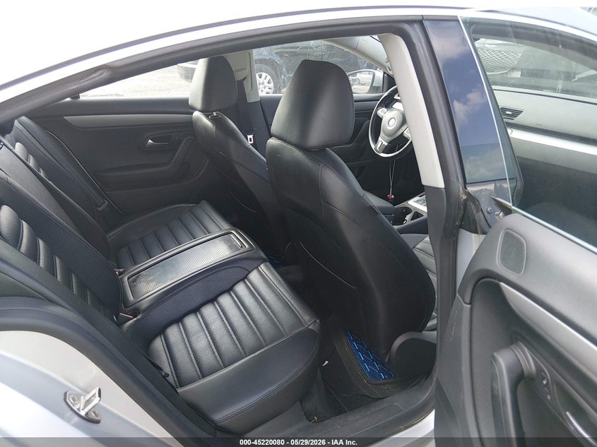 2011 Volkswagen Passat cc VIN WVWMP7AN4BE713988 IAAI salvage auction — NORMAL WEAR, Salvage (Texas), sold $250 on 2026-08-10 (photo 8)