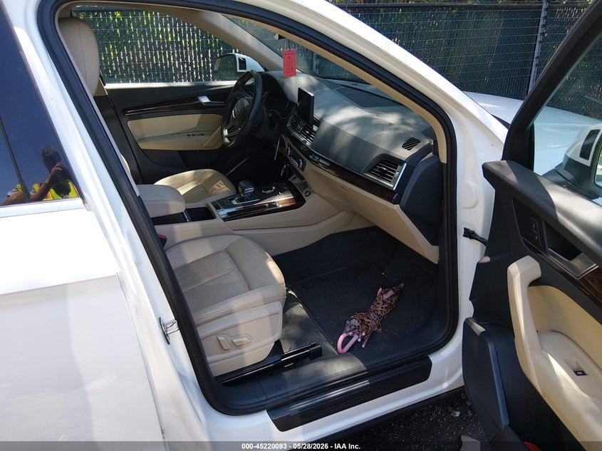 2020 Audi Q5 VIN WA1ANAFY8L2060880 IAAI salvage auction — RIGHT REAR, Salvage Title, sold $9,000 on 2026-07-23 (photo 5)
