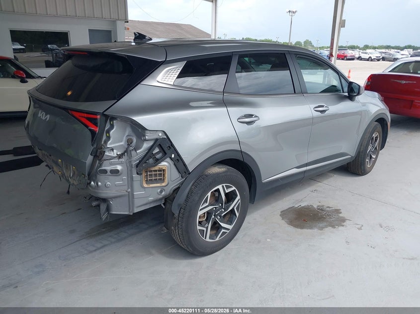 2024 Kia Sportage VIN KNDPU3DF4R7259081 IAAI salvage auction — REAR END, Salvage Title, sold $6,100 on 2026-08-02 (photo 4)