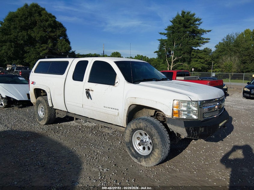 2012 Chevrolet Silverado VIN 1GCRKSE78CZ294055 IAAI salvage auction — REAR END, Salvage Title, sold $1,425 on 2026-07-27 (photo 1)