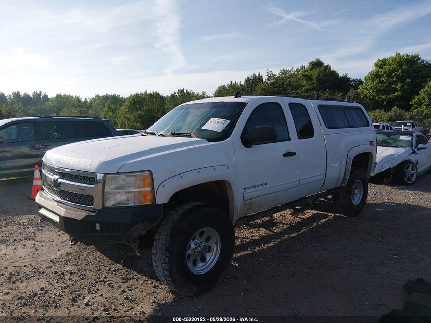 2012 Chevrolet Silverado VIN 1GCRKSE78CZ294055 IAAI salvage auction — REAR END, Salvage Title, sold $1,425 on 2026-07-27 (photo 2)
