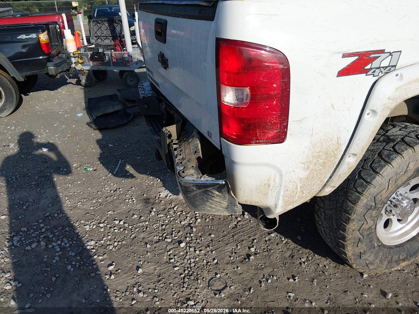 2012 Chevrolet Silverado VIN 1GCRKSE78CZ294055 IAAI salvage auction — REAR END, Salvage Title, sold $1,425 on 2026-07-27 (photo 6)