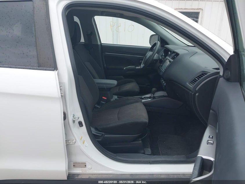 2019 Mitsubishi Outlander VIN JA4AP3AU2KU023742 IAAI salvage auction — HAIL, Salvage Title, sold $3,050 on 2026-07-20 (photo 5)