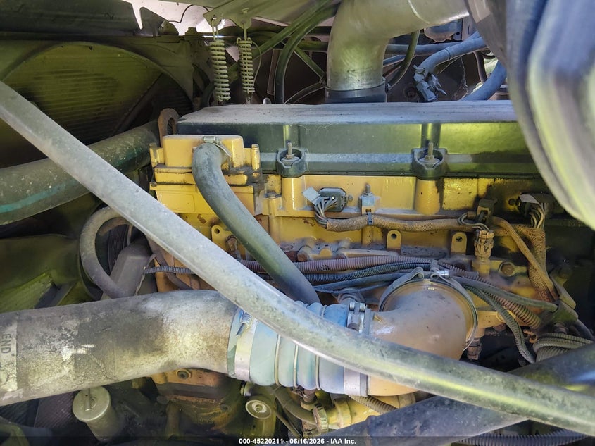 2006 Sterling truck L 9500 VIN 2FZMAZDE86AW36271 IAAI salvage auction — FRONT END, Salvage (Idaho), sold $2,350 on 2026-07-29 (photo 9)