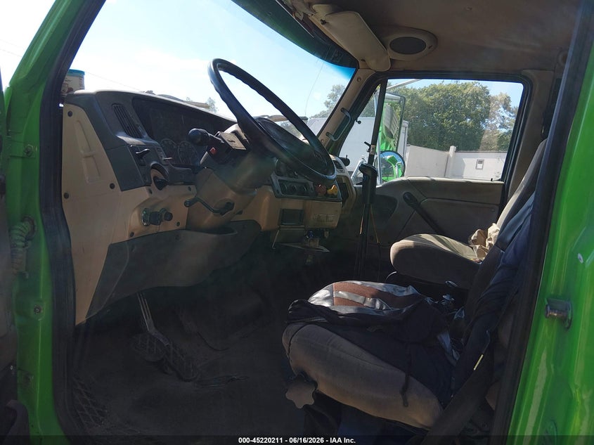 2006 Sterling truck L 9500 VIN 2FZMAZDE86AW36271 IAAI salvage auction — FRONT END, Salvage (Idaho), sold $2,350 on 2026-07-29 (photo 7)