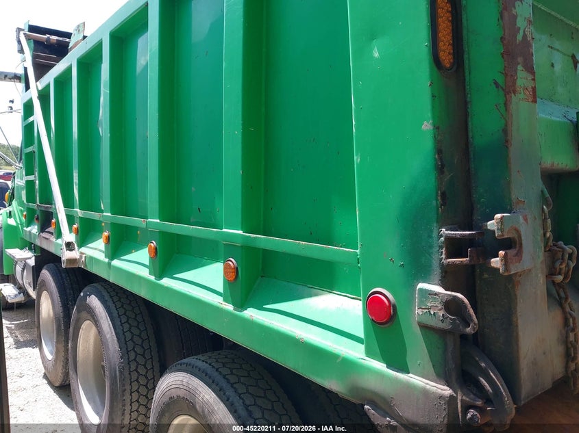 2006 Sterling truck L 9500 VIN 2FZMAZDE86AW36271 IAAI salvage auction — FRONT END, Salvage (Idaho), sold $2,350 on 2026-07-29 (photo 3)