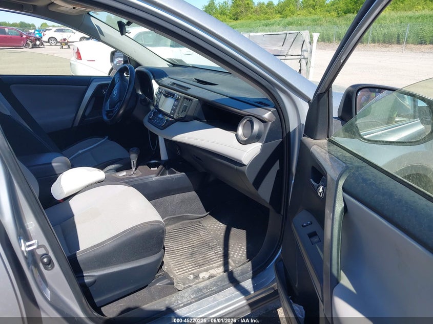 2018 Toyota Rav 4 VIN JTMRFREVXJJ223091 IAAI salvage auction — REAR END, Salvage Title, sold $5,600 on 2026-07-09 (photo 5)