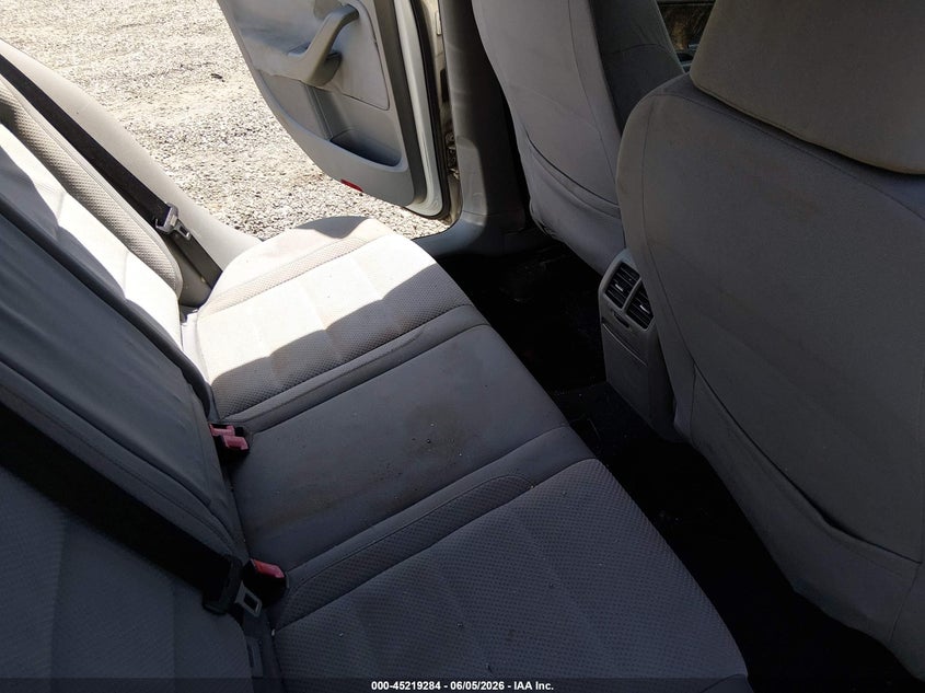 2007 Volkswagen Rabbit VIN WVWDR71K87W237245 IAAI salvage auction — FRONT END, Salvage (South Carolina), sold $300 on 2026-07-07 (photo 8)