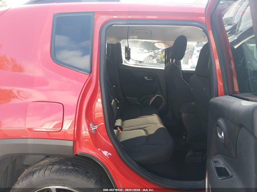 2016 Jeep Renegade VIN ZACCJBBTXGPD03174 IAAI salvage auction — RIGHT FRONT, Salvage Title, sold $500 on 2026-07-22 (photo 8)