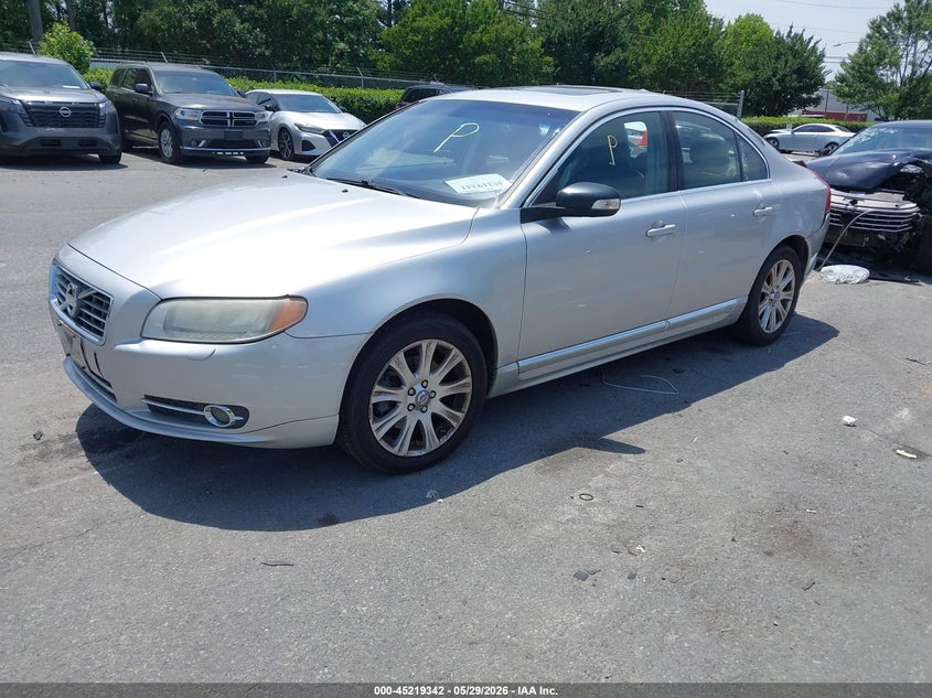 2010 Volvo S80 VIN YV1960AS0A1126001 IAAI salvage auction — REAR END, Salvage (North Carolina), sold $475 on 2026-07-13 (photo 2)