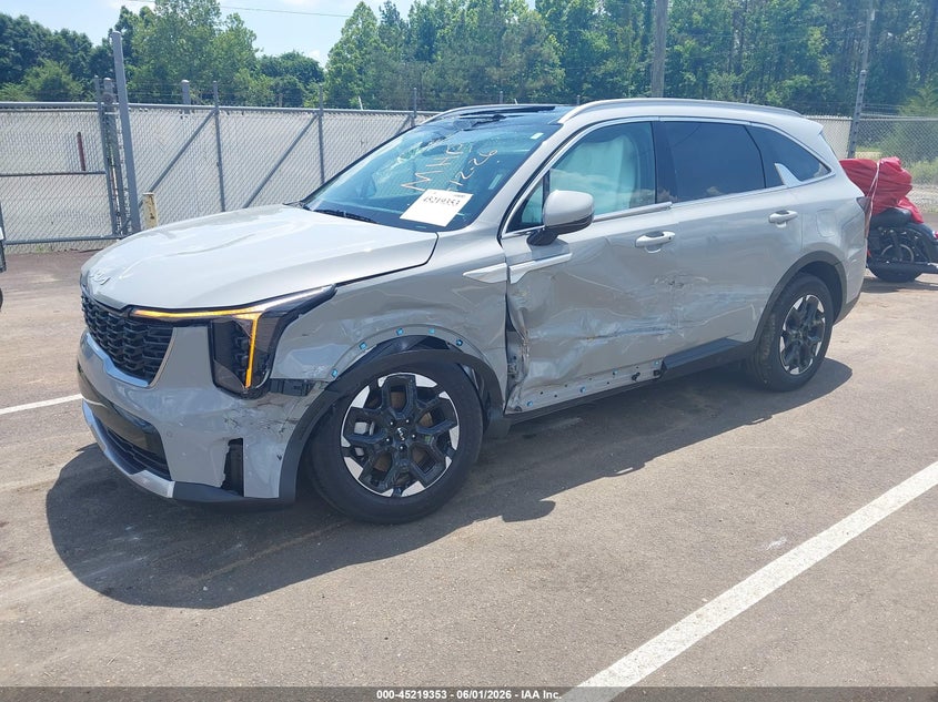 2026 Kia Sorento VIN 5XYRL4JC6TG424554 IAAI salvage auction — LEFT SIDE, Salvage Title, sold $10,100 on 2026-07-17 (photo 2)