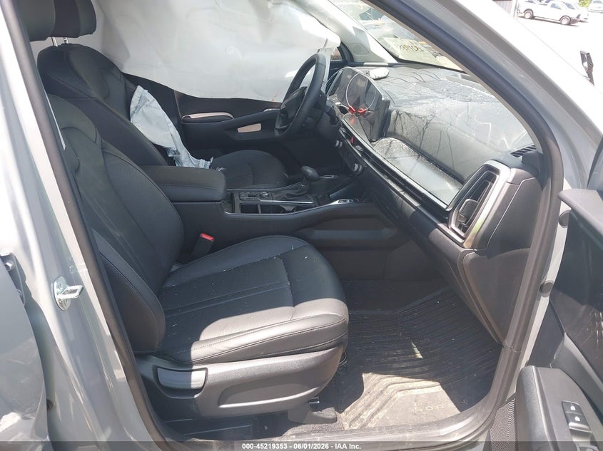 2026 Kia Sorento VIN 5XYRL4JC6TG424554 IAAI salvage auction — LEFT SIDE, Salvage Title, sold $10,100 on 2026-07-17 (photo 5)