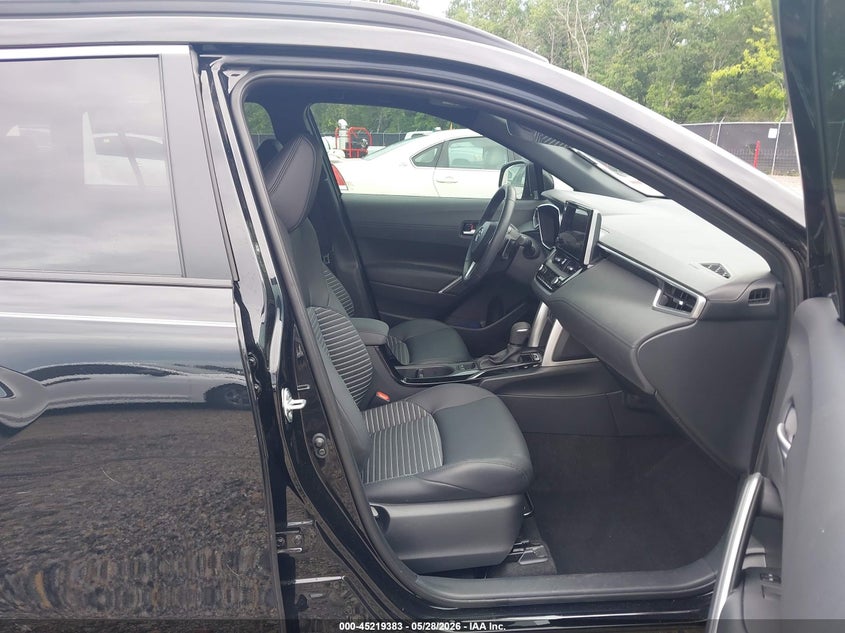 2024 Toyota Corolla cross VIN 7MUFBABG4RV018229 IAAI salvage auction — FRONT & REAR, Clear (South Carolina), sold $11,800 on 2026-07-18 (photo 5)