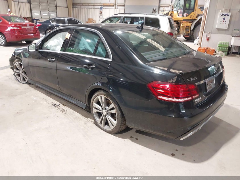 2016 Mercedes-benz E-klasse VIN WDDHF8JB9GB167736 IAAI salvage auction — RIGHT FRONT, Salvage Title, sold $975 on 2026-07-19 (photo 3)