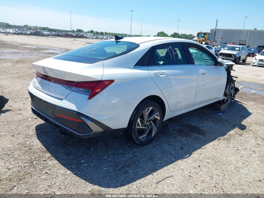2024 Hyundai Elantra VIN KMHLN4DJ5RU094953 IAAI salvage auction — RIGHT FRONT, Salvage Title, sold $5,675 on 2026-07-16 (photo 4)