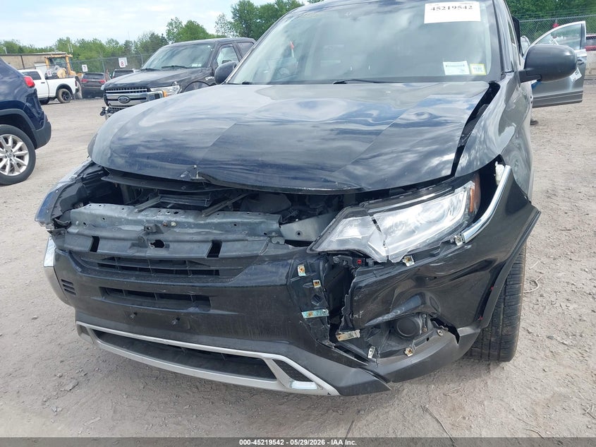2020 Mitsubishi Outlander VIN JA4AZ3A30LZ009313 IAAI salvage auction — FRONT END, Salvage Title, sold $2,300 on 2026-07-09 (photo 6)