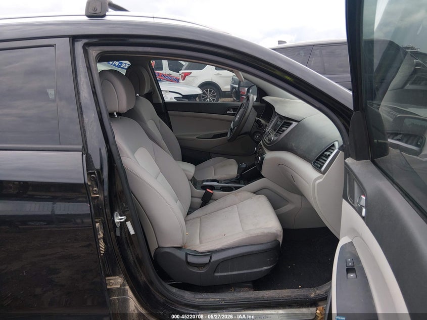 2017 Hyundai Tucson VIN KM8J33A40HU348993 IAAI salvage auction — FRONT END, Salvage Title, sold $2,300 on 2026-07-23 (photo 5)