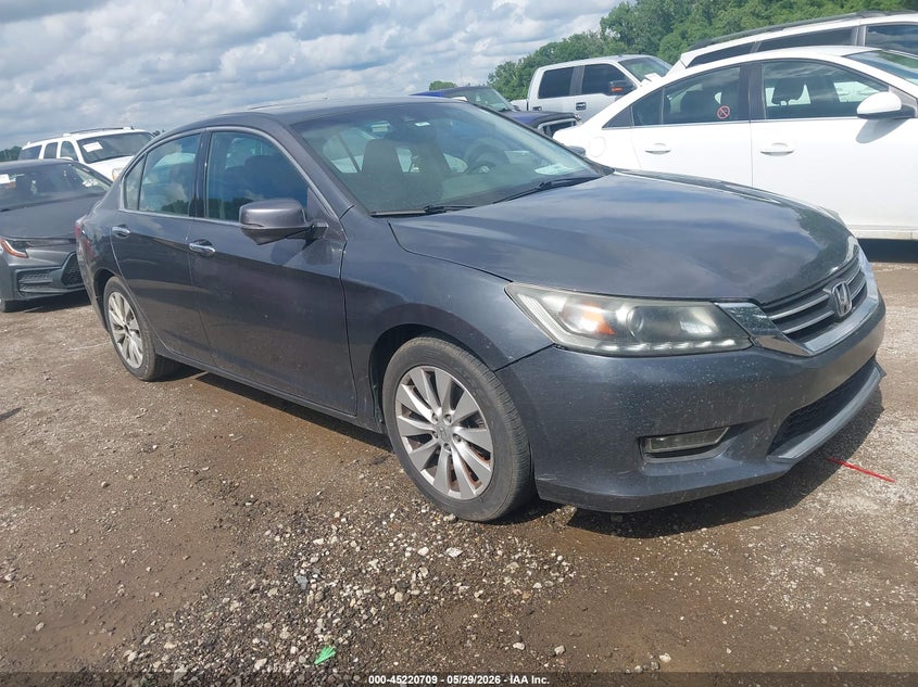 2013 Honda Accord VIN 1HGCR3F80DA007906 IAAI salvage auction — NORMAL WEAR, Salvage Title, sold $2,550 on 2026-08-03 (photo 1)