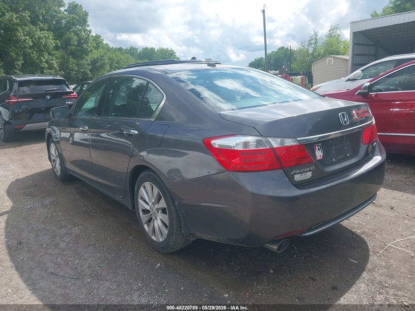 2013 Honda Accord VIN 1HGCR3F80DA007906 IAAI salvage auction — NORMAL WEAR, Salvage Title, sold $2,550 on 2026-08-03 (photo 3)