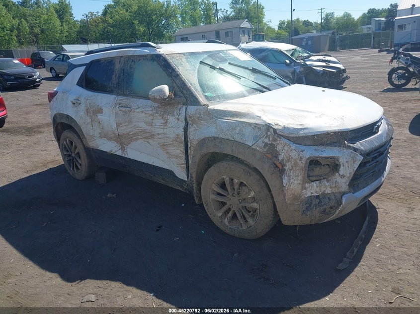 2021 Chevrolet Trailblazer VIN KL79MPS20MB111531 IAAI salvage auction — FRONT END, Salvage Title, sold $2,950 on 2026-07-14 (photo 1)
