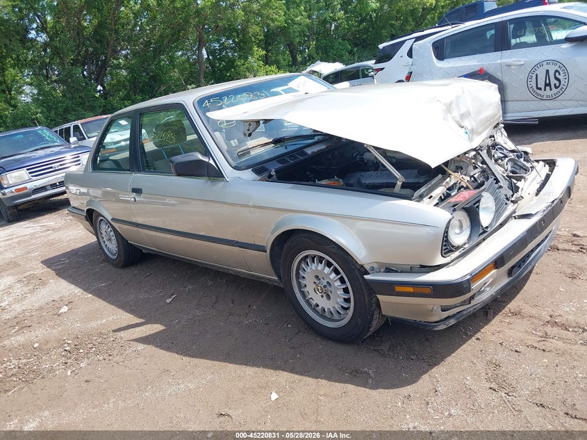 1989 BMW 3er VIN WBAAA2300K4257113 IAAI salvage auction — FRONT END, Clear (Indiana), sold $5,300 on 2026-07-22 (photo 1)