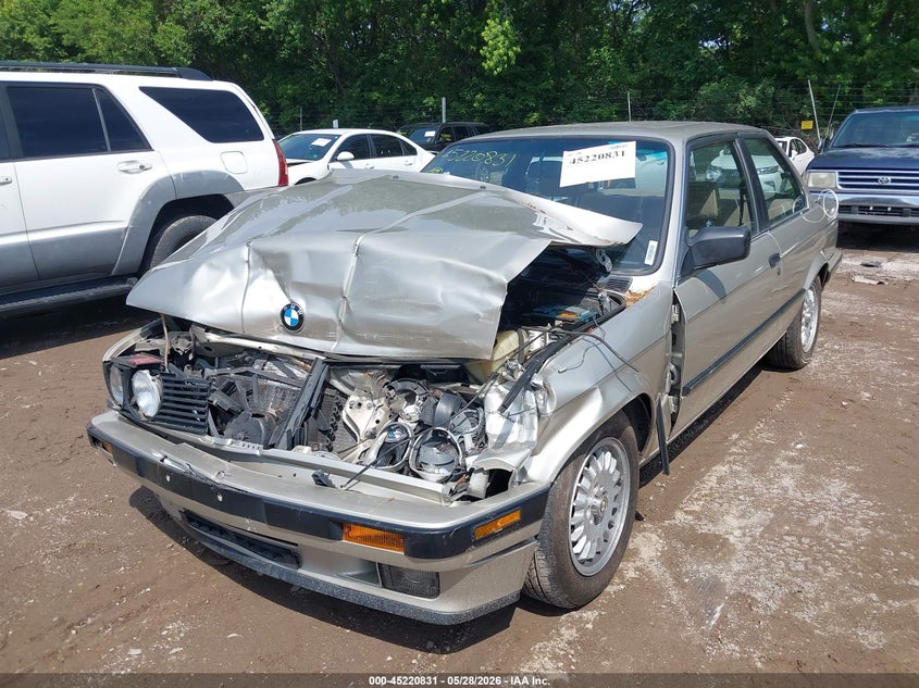 1989 BMW 3er VIN WBAAA2300K4257113 IAAI salvage auction — FRONT END, Clear (Indiana), sold $5,300 on 2026-07-22 (photo 2)
