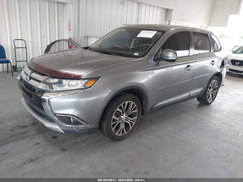 2017 Mitsubishi Outlander VIN JA4AD3A39HZ005668 IAAI salvage auction — LEFT & RIGHT, Rebuildable (Florida), sold $50 on 2026-07-29 (photo 2)
