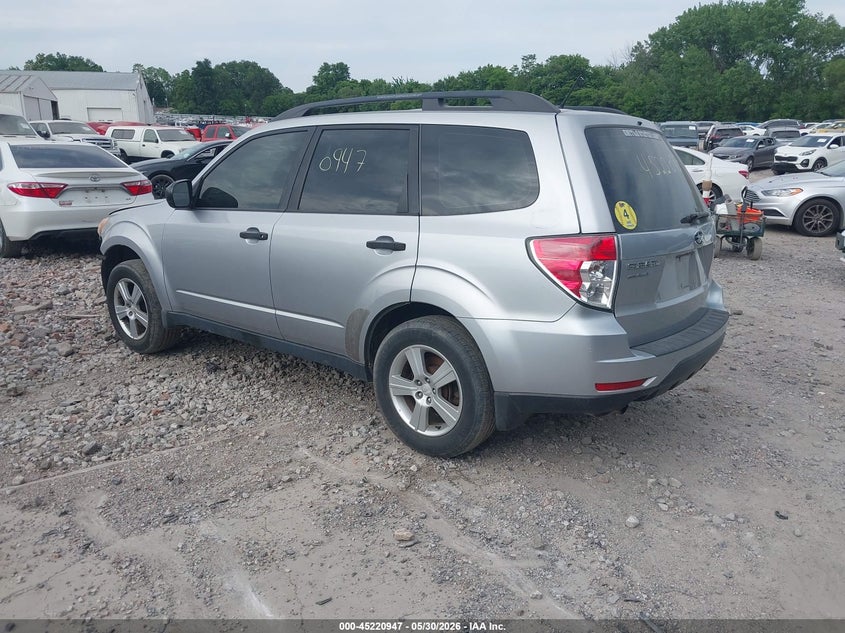 2013 Subaru Forester VIN JF2SHABCXDH402423 IAAI salvage auction — NORMAL WEAR, Clear (Illinois), sold $450 on 2026-07-13 (photo 3)