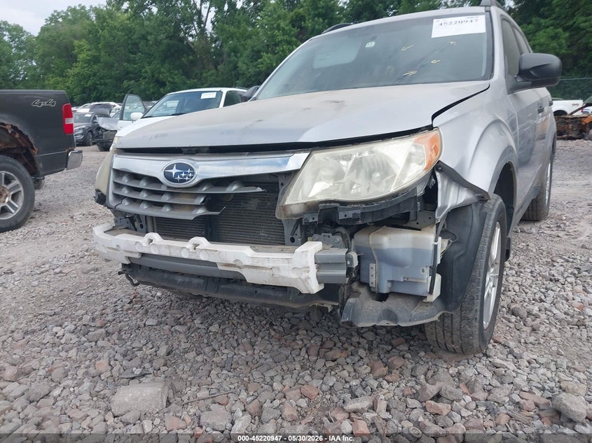 2013 Subaru Forester VIN JF2SHABCXDH402423 IAAI salvage auction — NORMAL WEAR, Clear (Illinois), sold $450 on 2026-07-13 (photo 6)