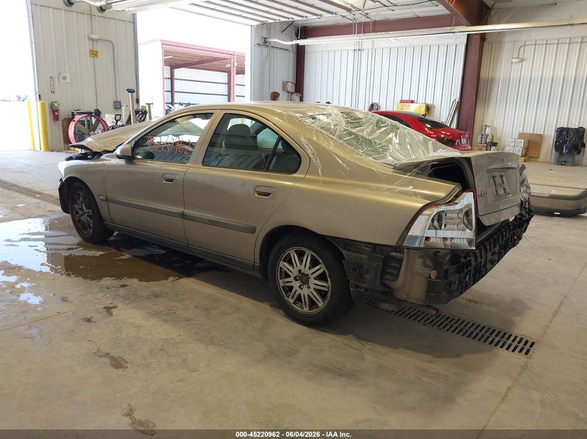 2004 Volvo S60 VIN YV1RS64A942332420 IAAI salvage auction — FRONT & REAR, Salvage (Utah), sold $250 on 2026-08-17 (photo 3)