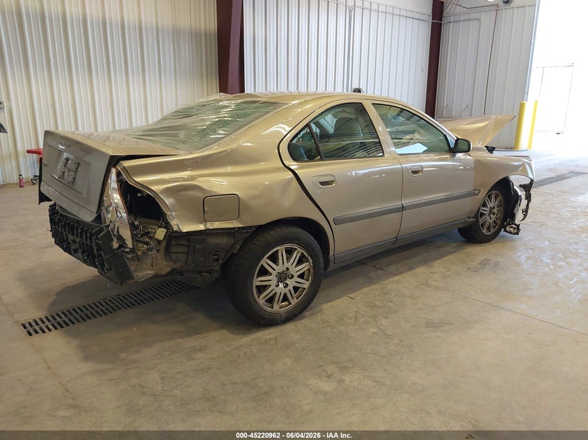 2004 Volvo S60 VIN YV1RS64A942332420 IAAI salvage auction — FRONT & REAR, Salvage (Utah), sold $250 on 2026-08-17 (photo 4)