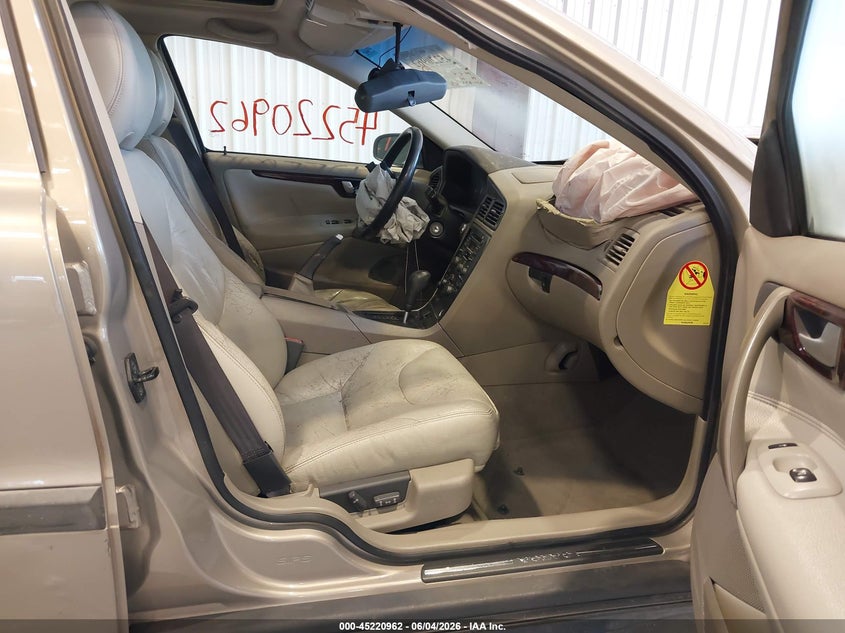 2004 Volvo S60 VIN YV1RS64A942332420 IAAI salvage auction — FRONT & REAR, Salvage (Utah), sold $250 on 2026-08-17 (photo 5)