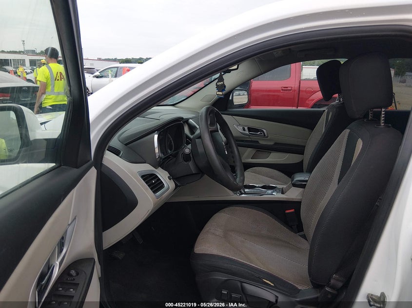 2017 Gmc Terrain VIN 2GKALMEK6H6142762 IAAI salvage auction — SIDE, Clear (Missouri), sold $1,050 on 2026-08-27 (photo 5)