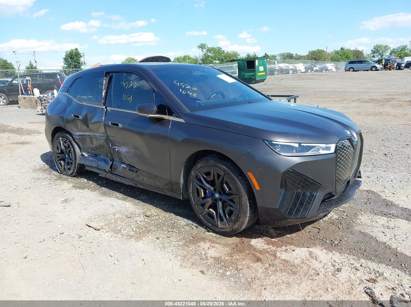 2024 BMW Ix VIN WB533CF00RCP23545 IAAI salvage auction — RIGHT SIDE, Salvage Title, sold $29,200 on 2026-07-07 (photo 1)