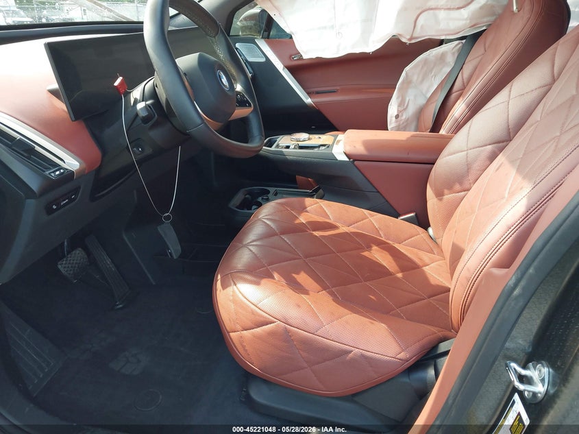 2024 BMW Ix VIN WB533CF00RCP23545 IAAI salvage auction — RIGHT SIDE, Salvage Title, sold $29,200 on 2026-07-07 (photo 5)
